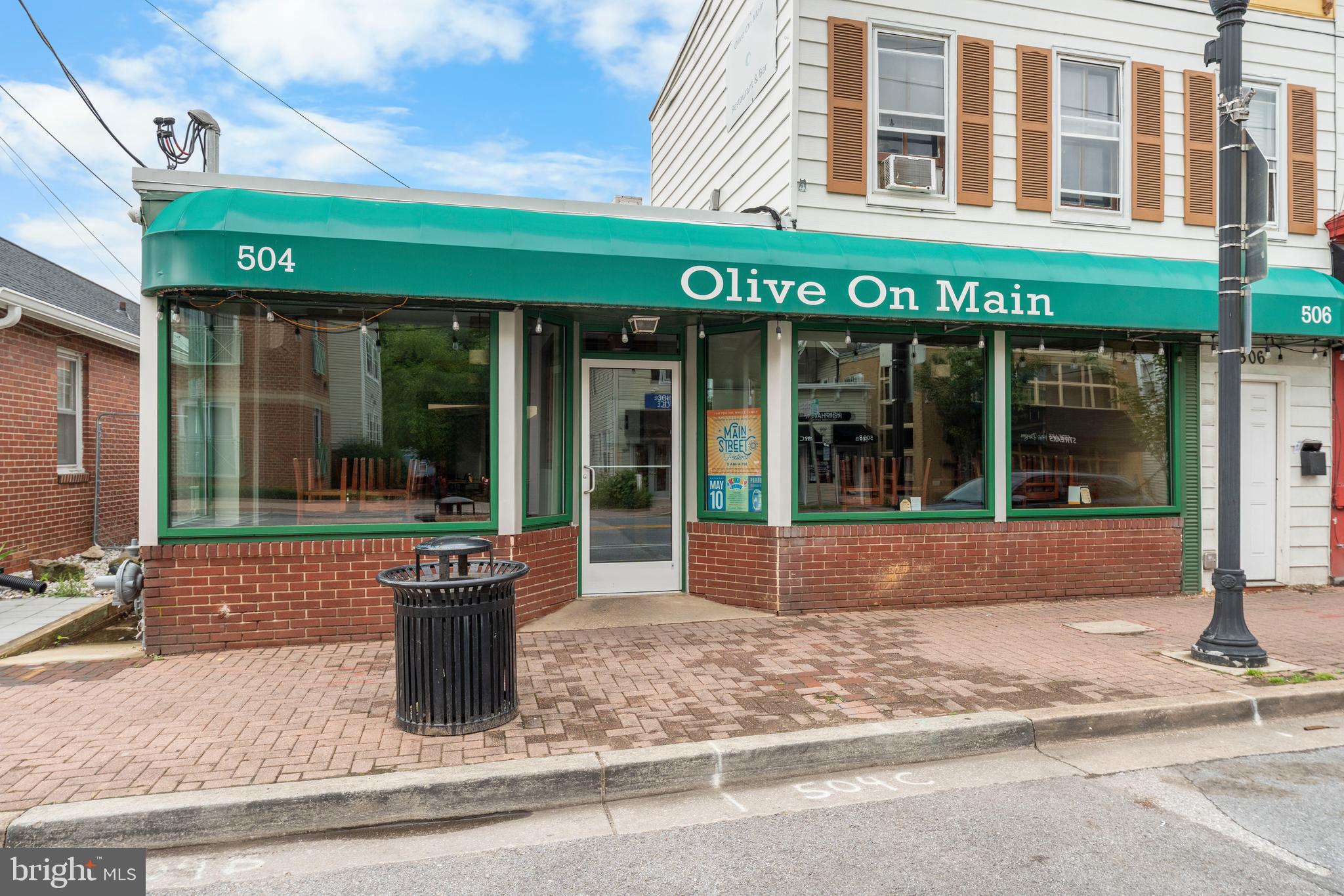 THE OAKS MAIN STREET LAUREL - Residential