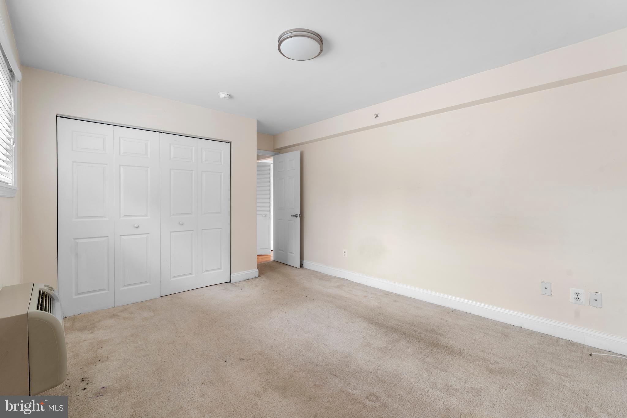 THE OAKS MAIN STREET LAUREL - Residential