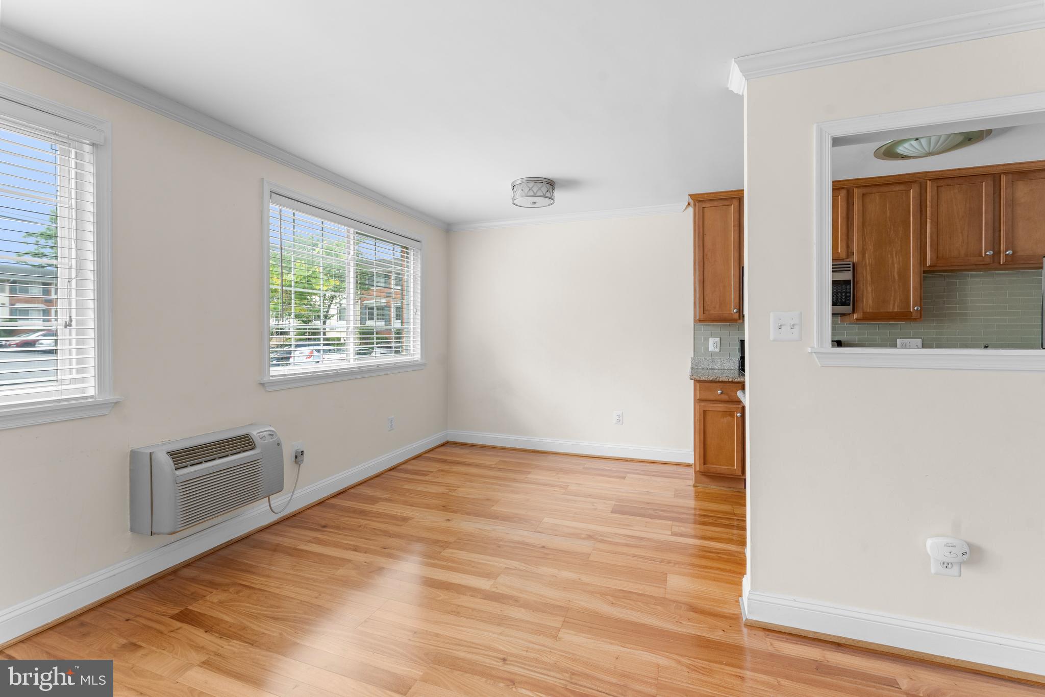 THE OAKS MAIN STREET LAUREL - Residential