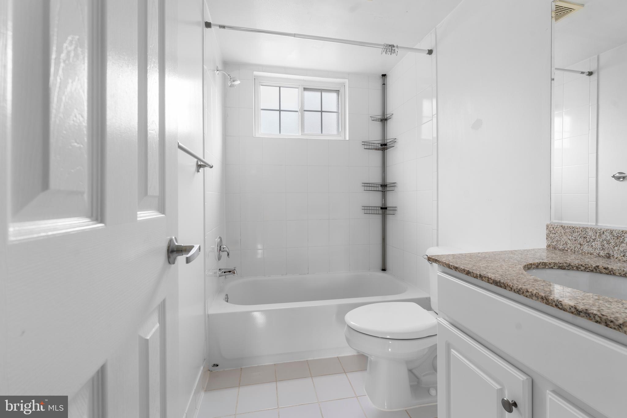 THE OAKS MAIN STREET LAUREL - Residential