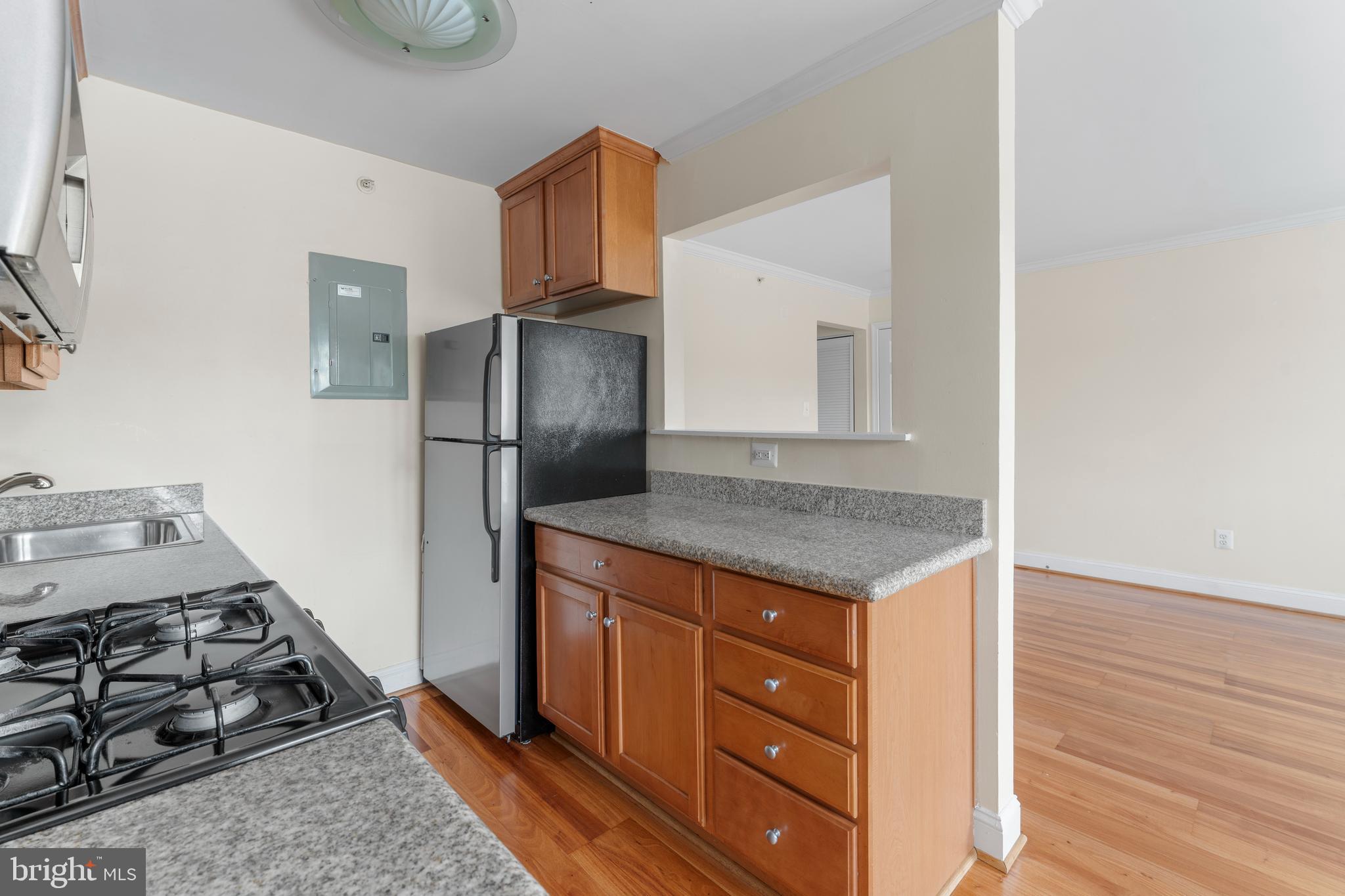 THE OAKS MAIN STREET LAUREL - Residential