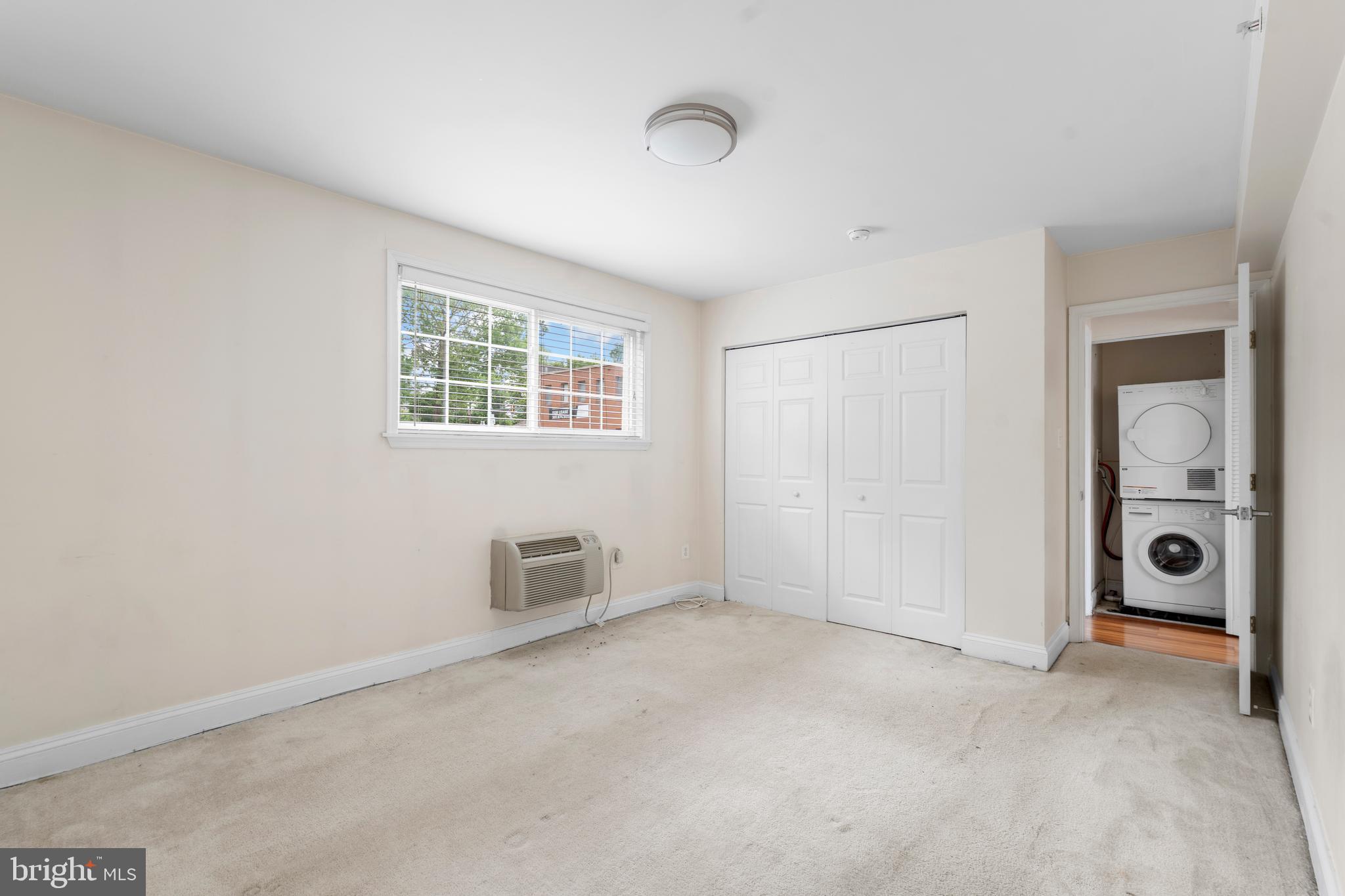 THE OAKS MAIN STREET LAUREL - Residential