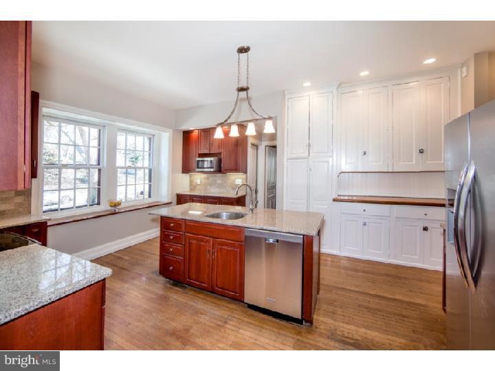 CHESTNUT HILL - Residential