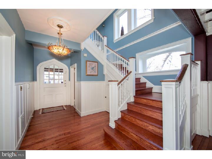 CHESTNUT HILL - Residential