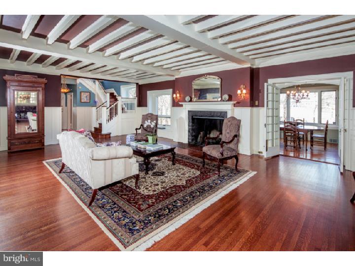 CHESTNUT HILL - Residential