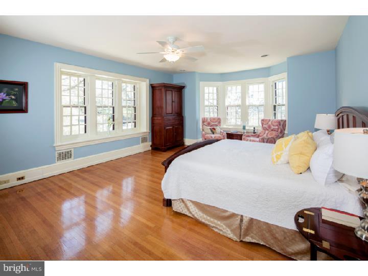 CHESTNUT HILL - Residential