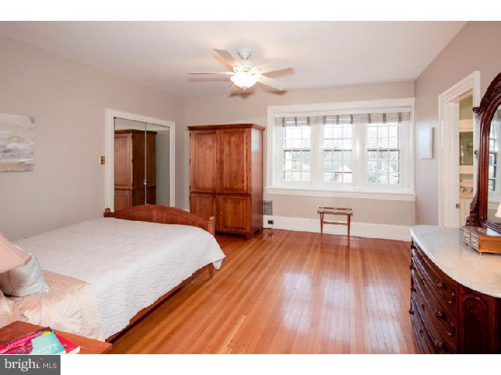 CHESTNUT HILL - Residential