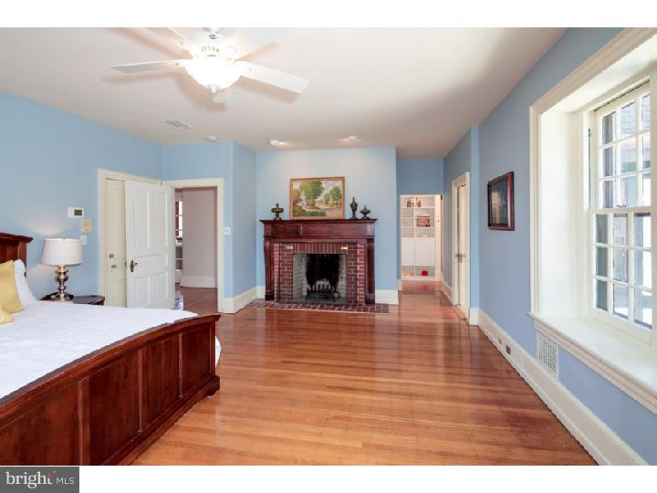 CHESTNUT HILL - Residential