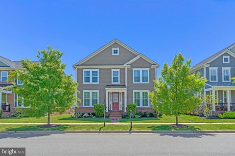 Photo of 1007 Themis Street SE, LEESBURG, VA 20175 (MLS # VALO2125060)