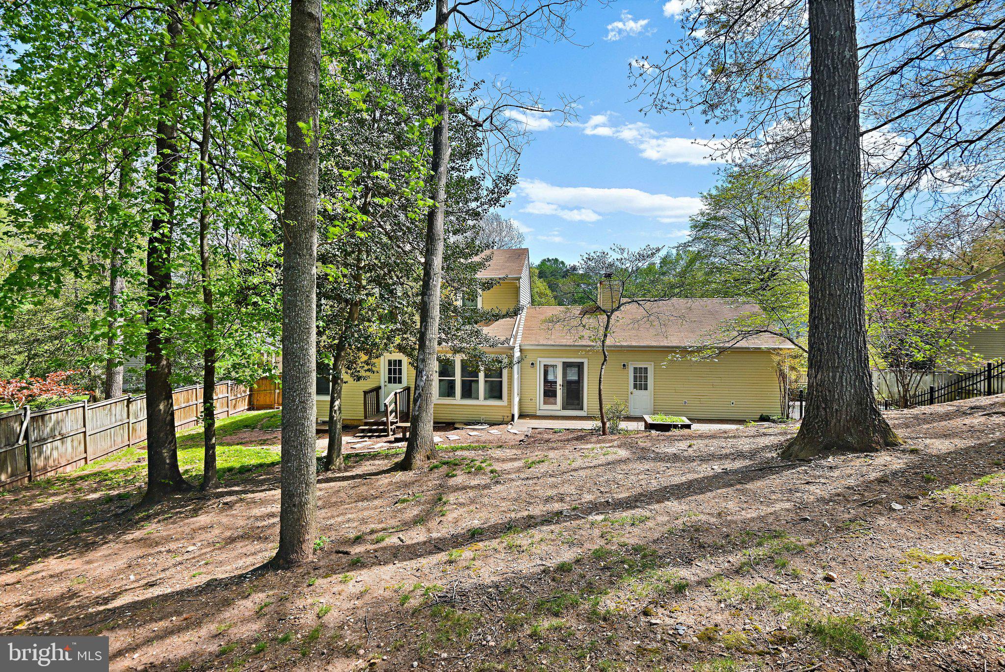 FOX MILL ESTATES - Residential