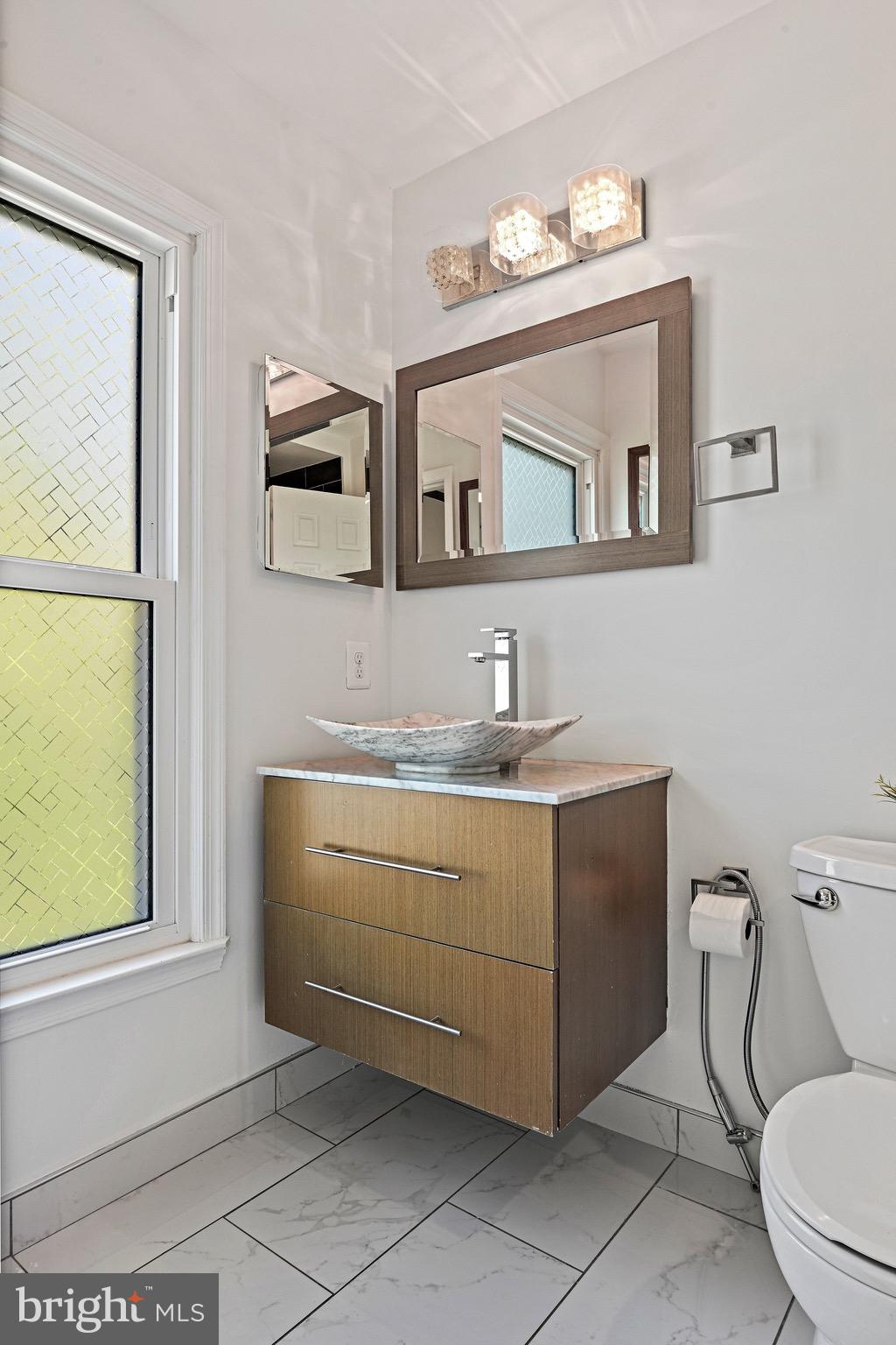 FOX MILL ESTATES - Residential