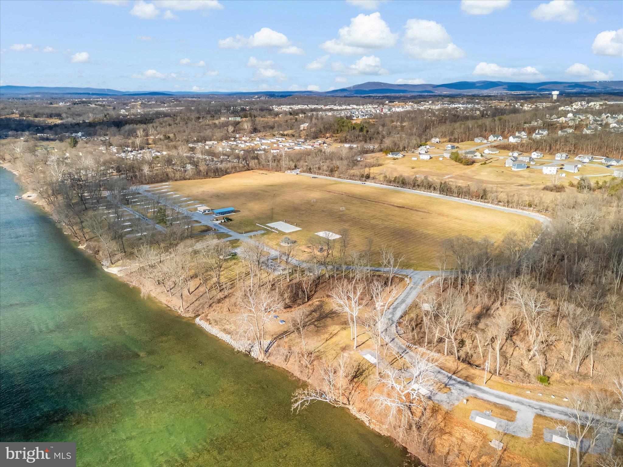 BROOKFIELD ON THE POTOMAC - Residential