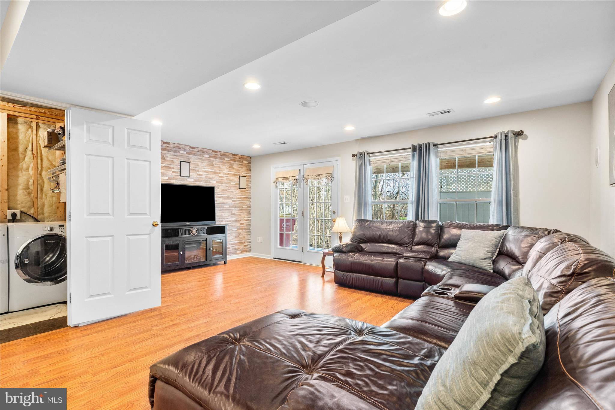 BROOKFIELD ON THE POTOMAC - Residential