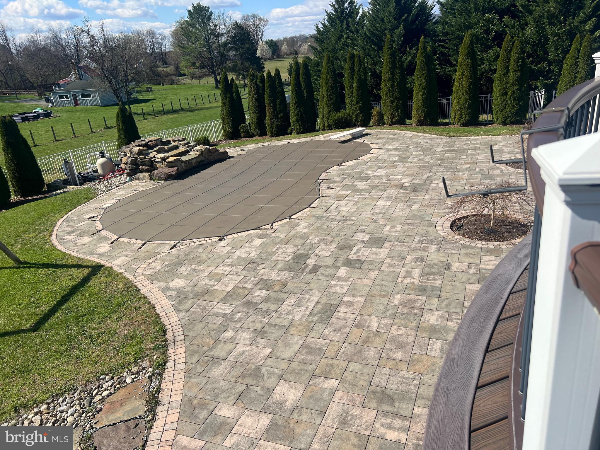 BLUE RIDGE GLEN - Residential