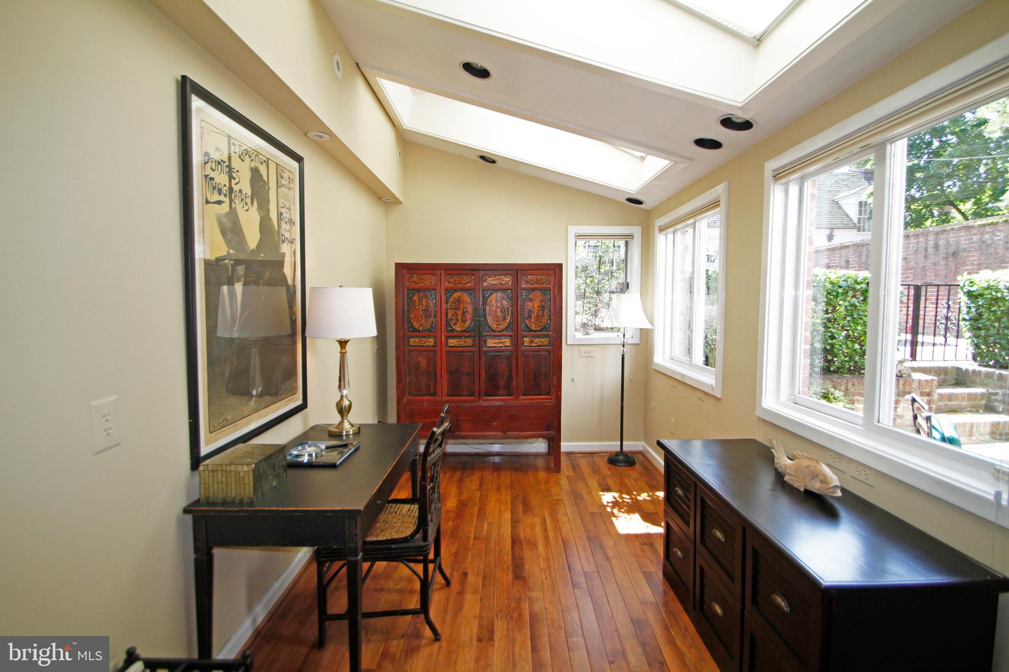 OLD TOWN - Residential