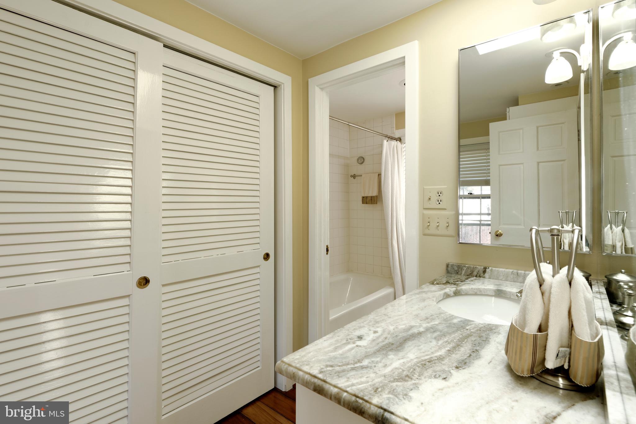 OLD TOWN - Residential