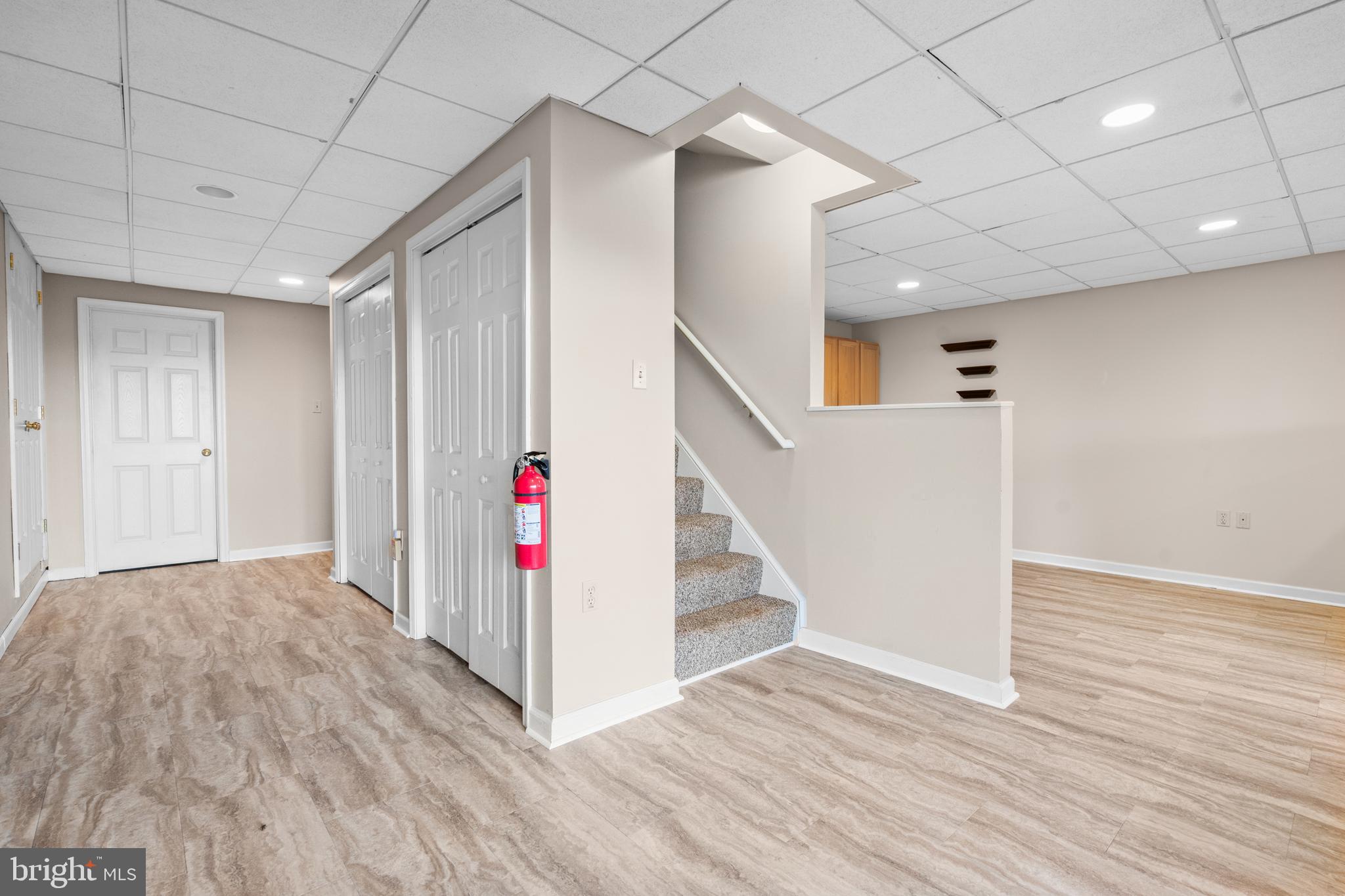 LOCUST HILL - Residential