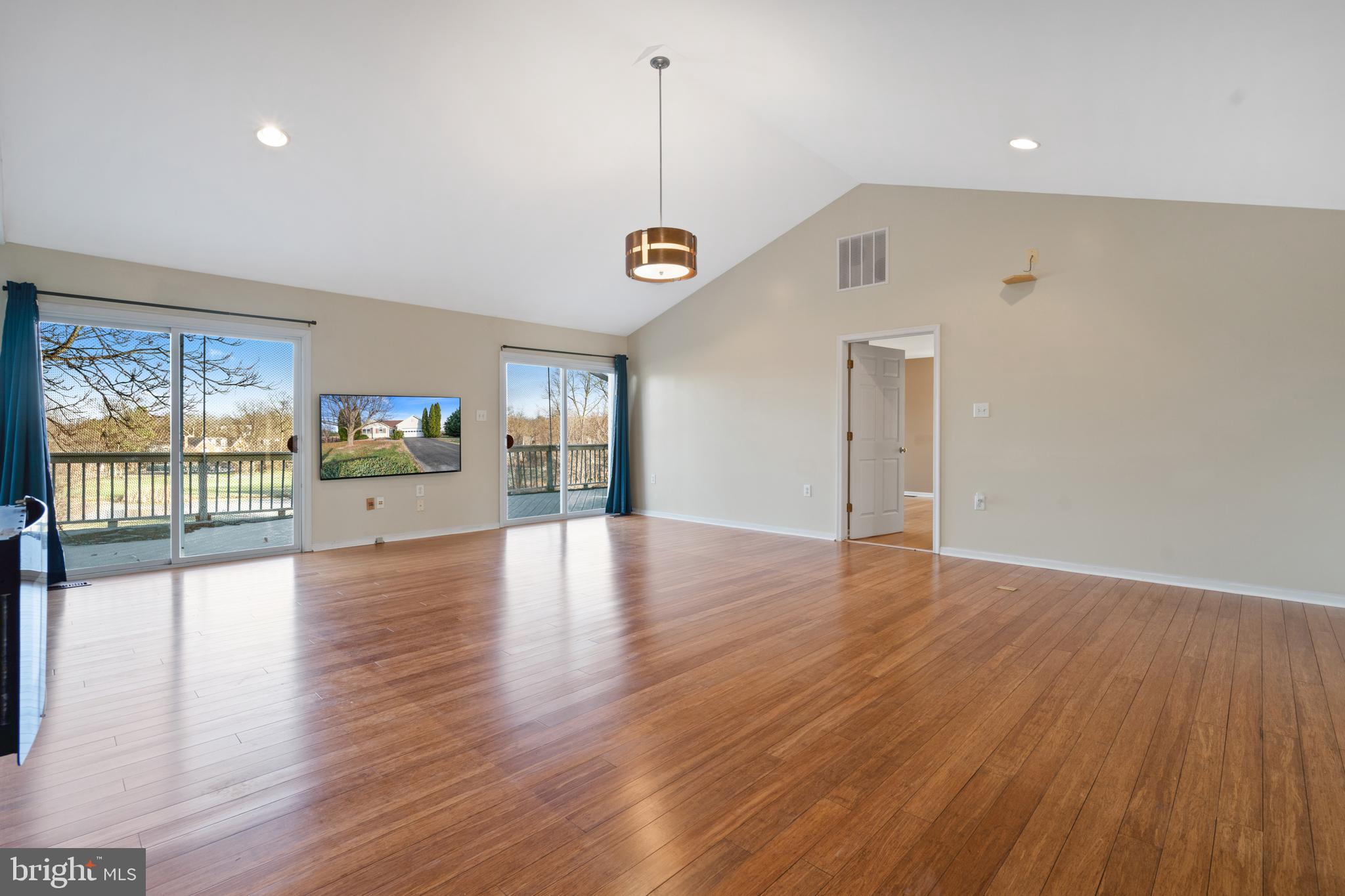 LOCUST HILL - Residential