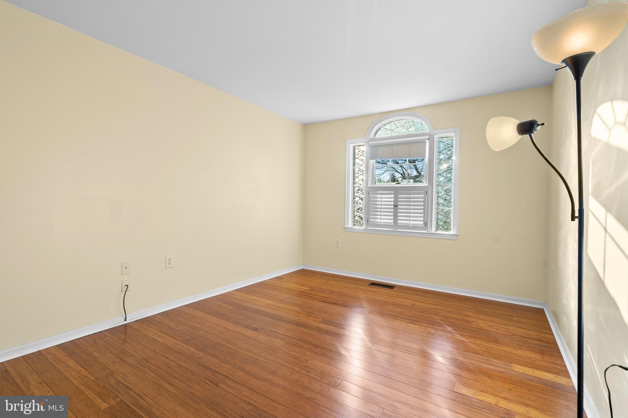 LOCUST HILL - Residential