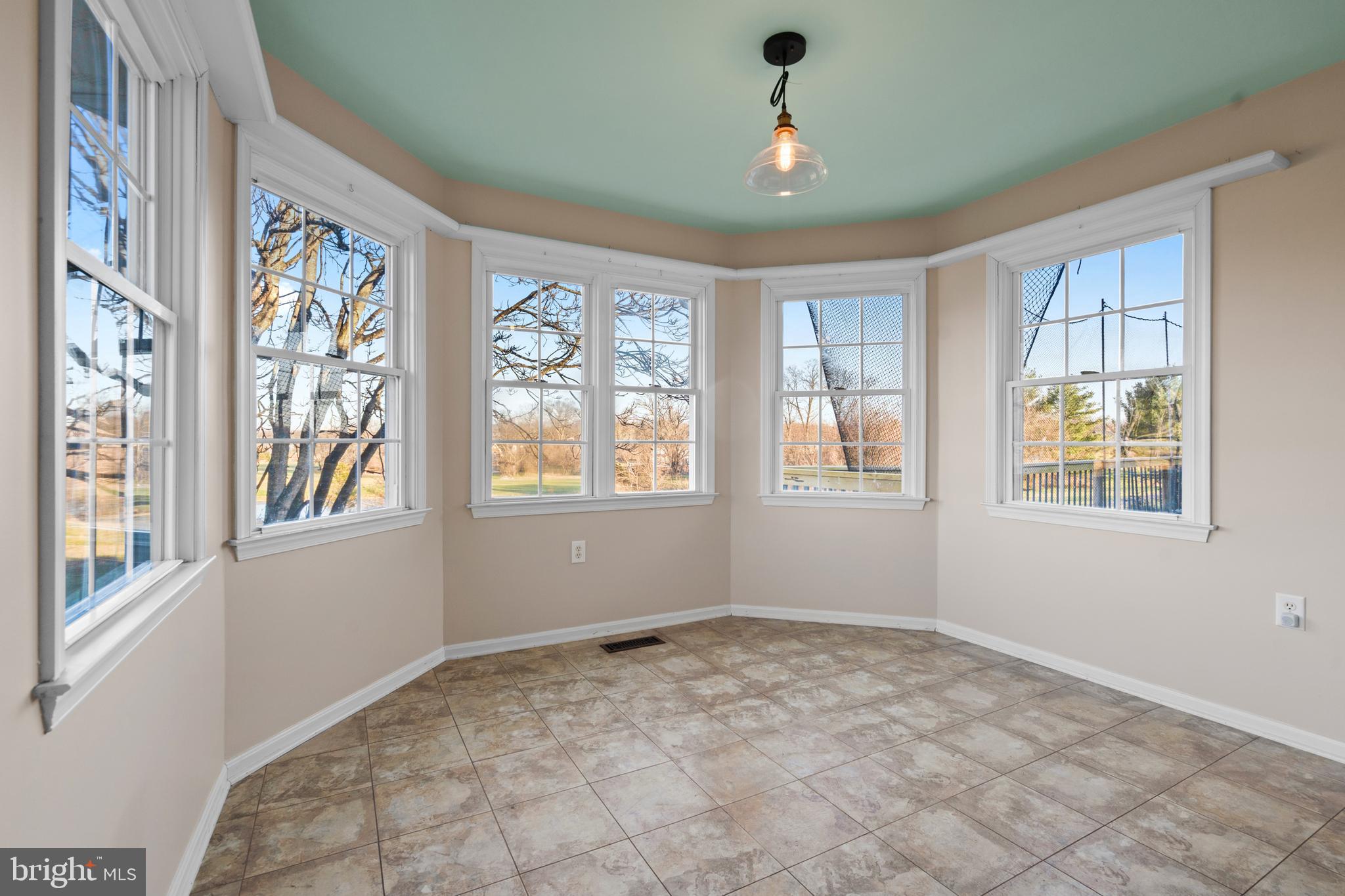 LOCUST HILL - Residential