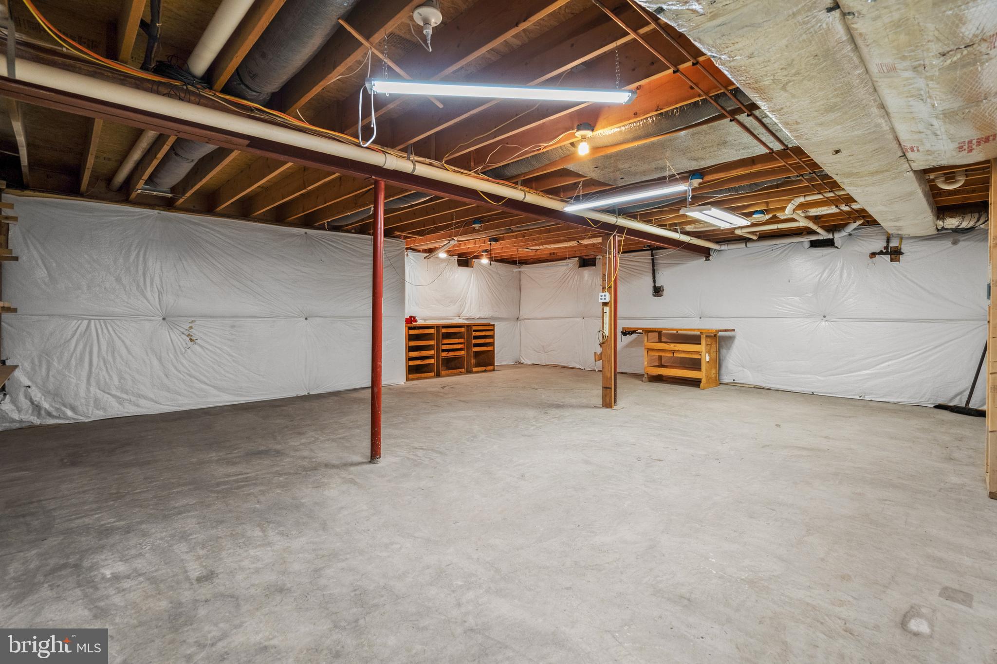 LOCUST HILL - Residential