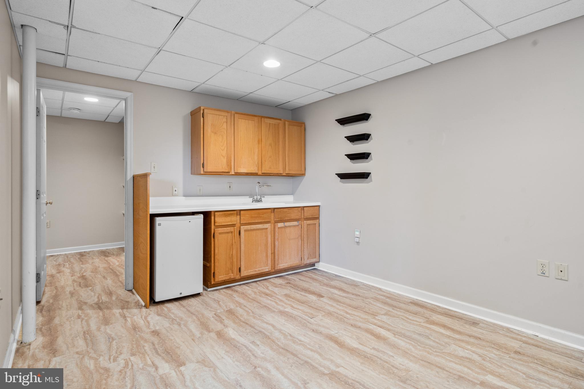 LOCUST HILL - Residential