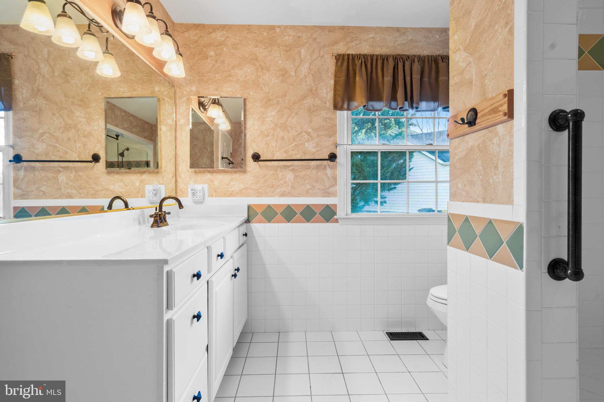 LOCUST HILL - Residential