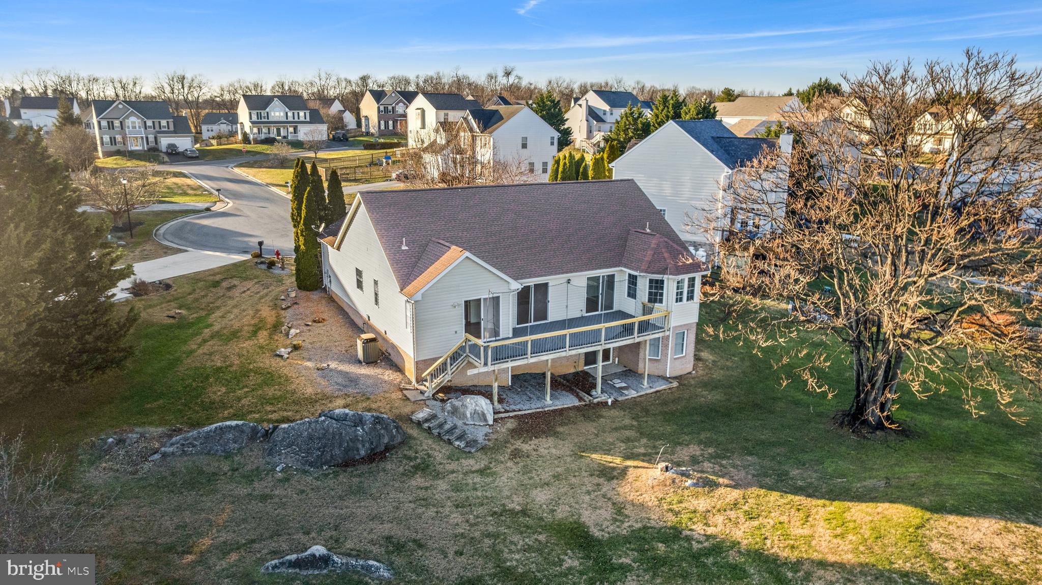 LOCUST HILL - Residential