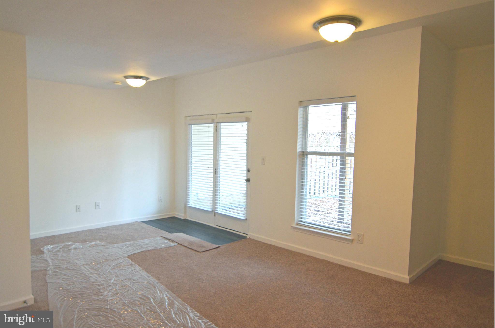 FARMWELL HUNT - Residential Lease