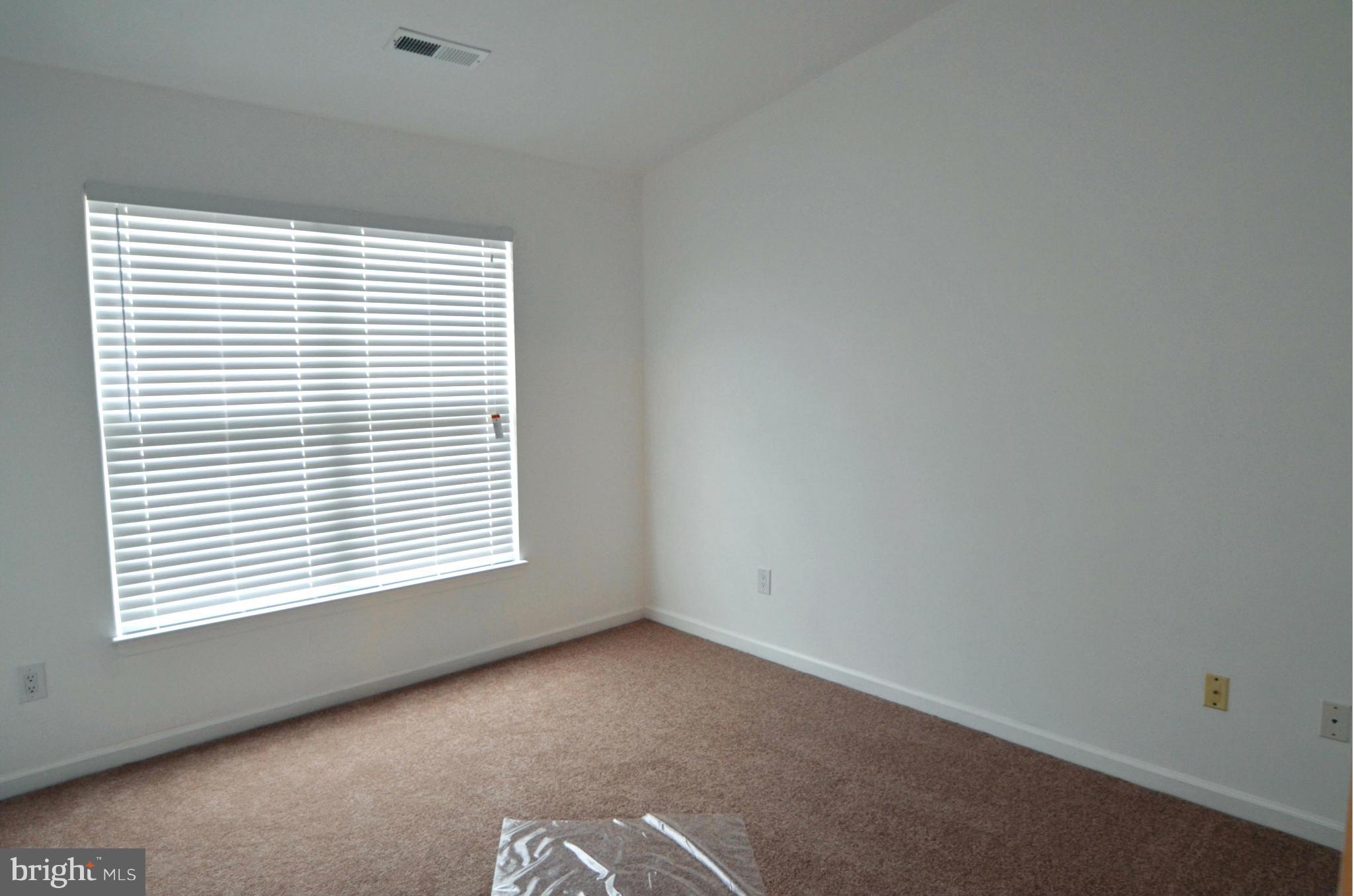 FARMWELL HUNT - Residential Lease