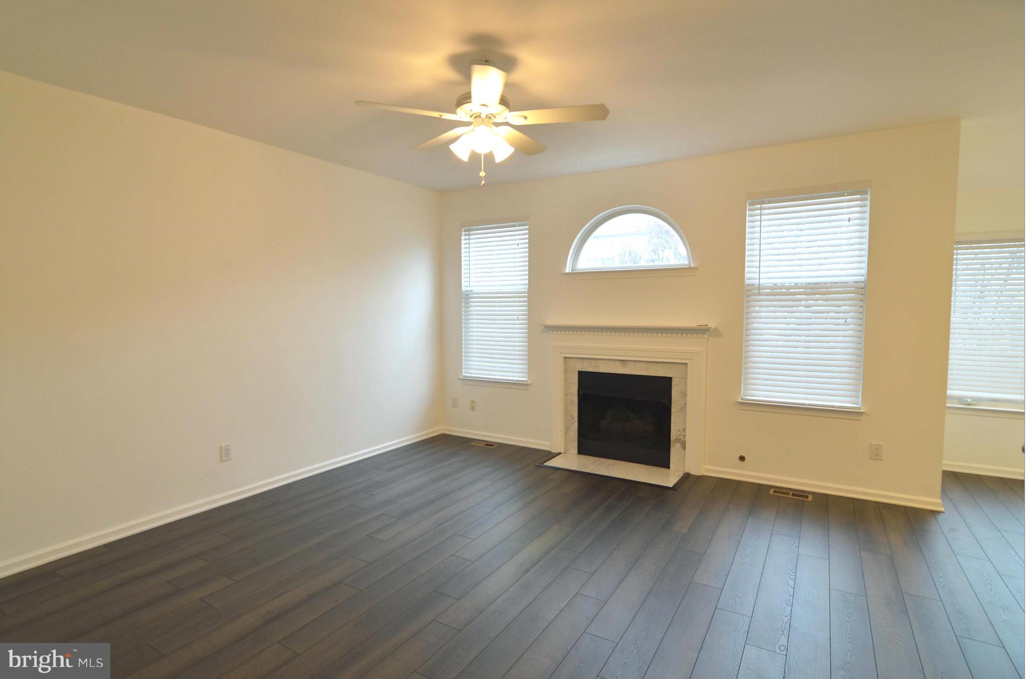 FARMWELL HUNT - Residential Lease