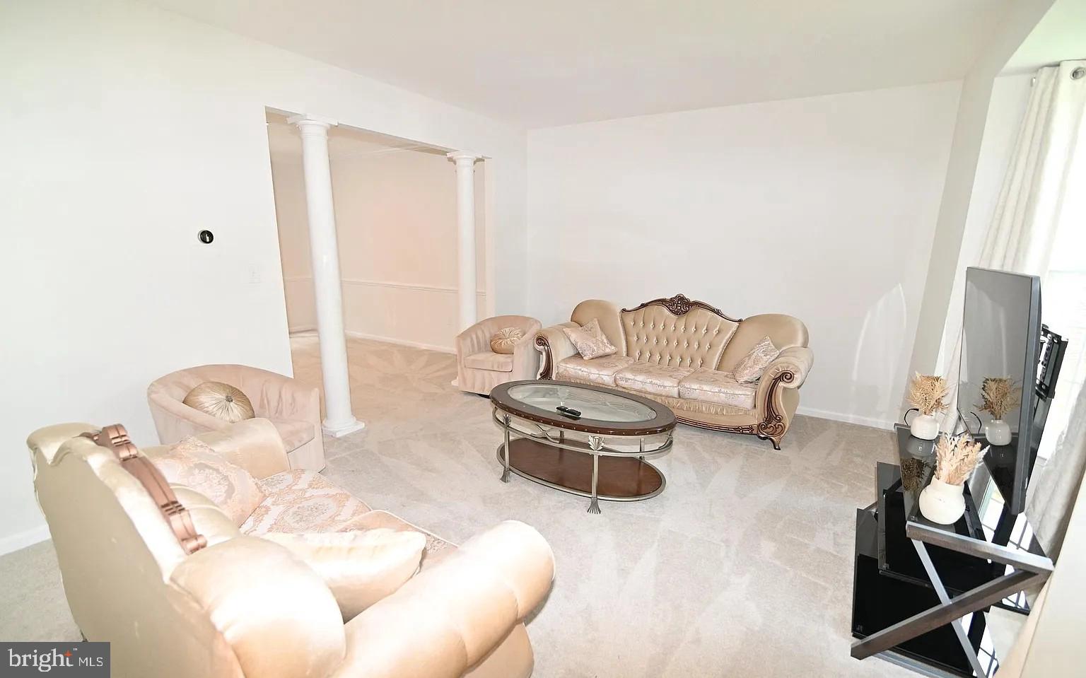 STRAWBERRY HILL EST SUB - Residential Lease