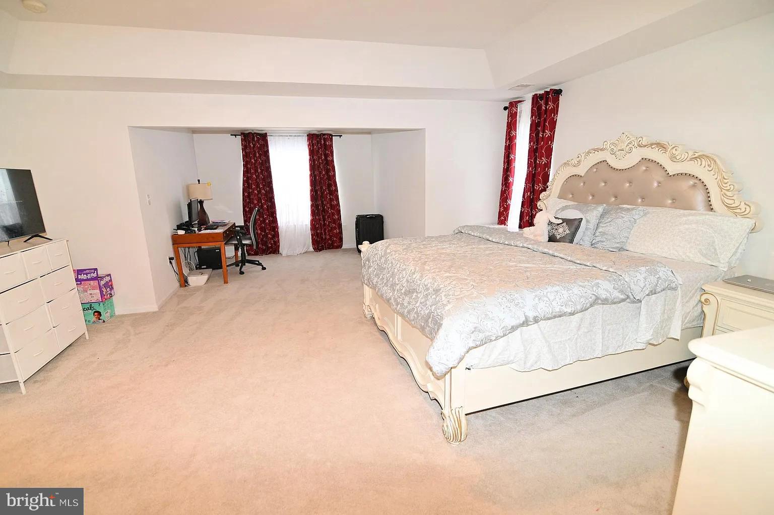 STRAWBERRY HILL EST SUB - Residential Lease