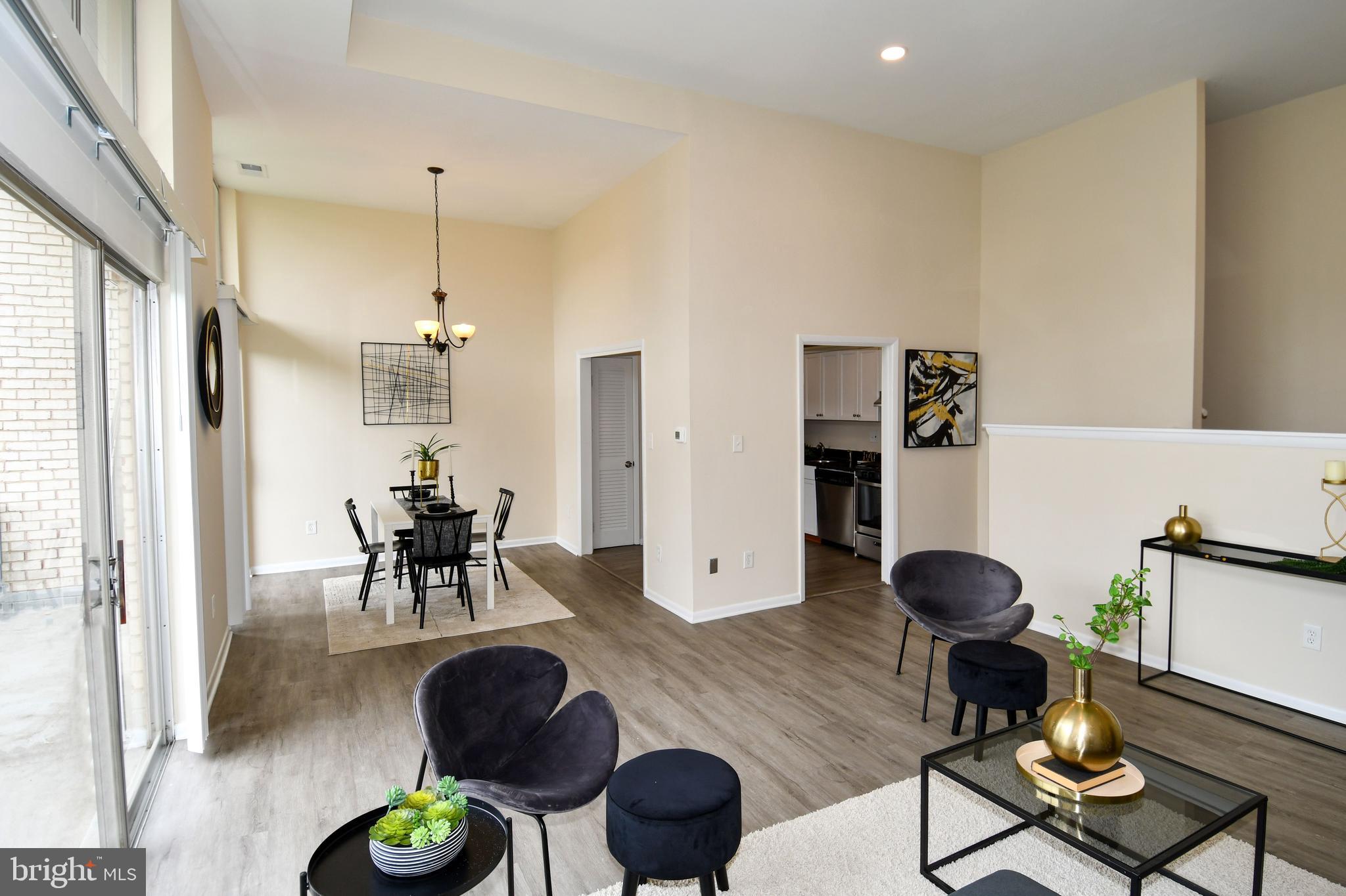 5572 BURNSIDE DRIVE 5572-5