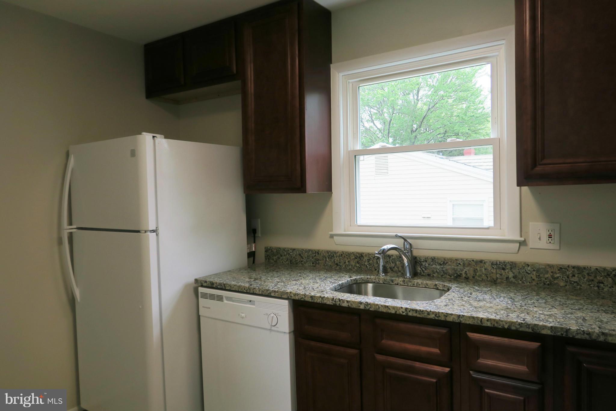 SPORTSMAN PARK - Residential Lease