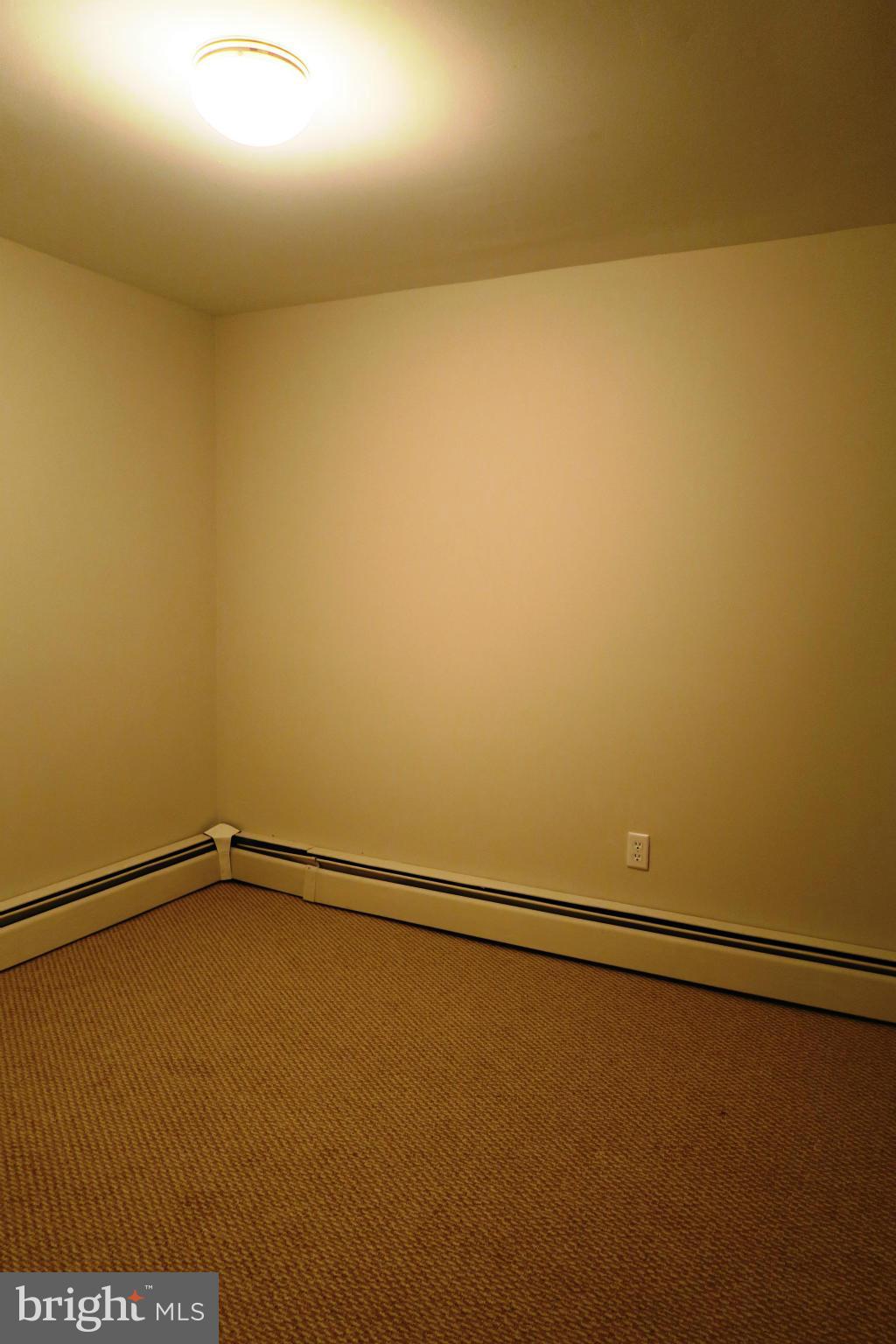 SPORTSMAN PARK - Residential Lease