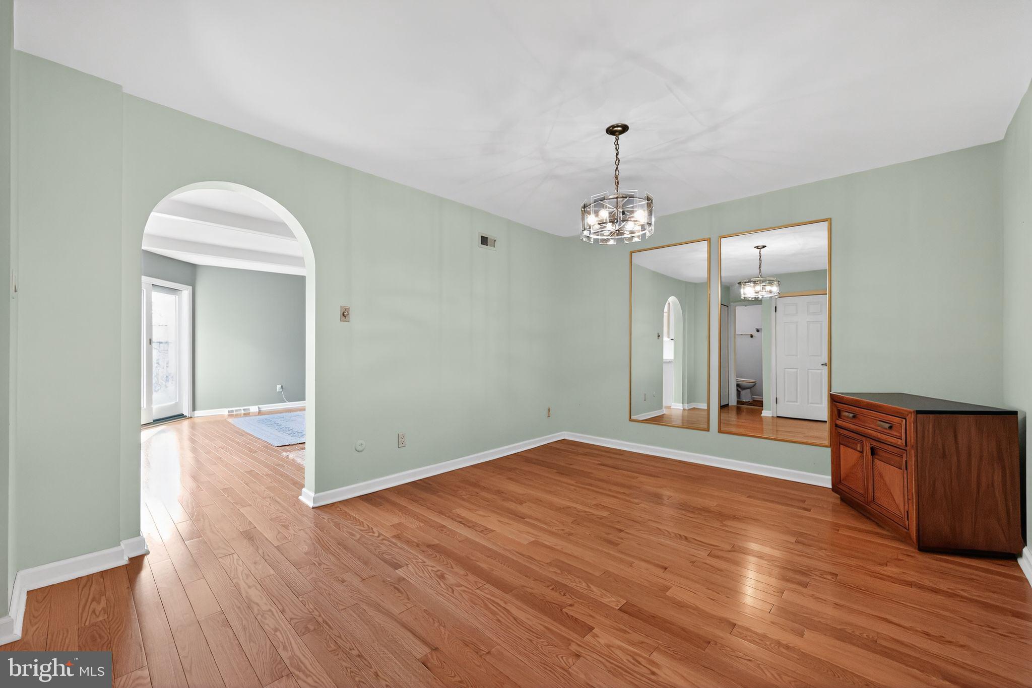 HEADLEY TRACE - Residential