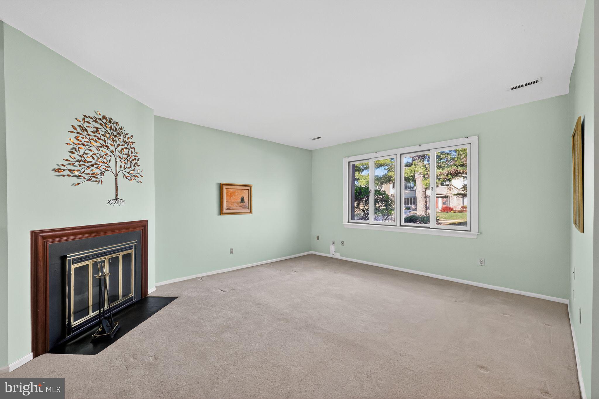 HEADLEY TRACE - Residential