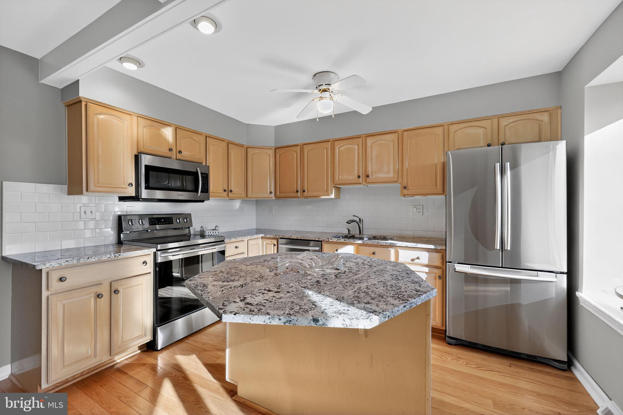 HEADLEY TRACE - Residential