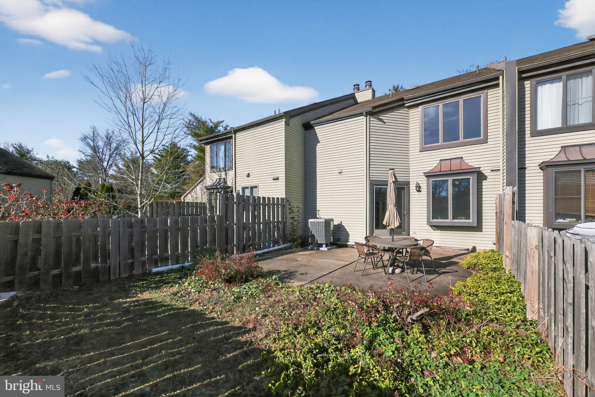 HEADLEY TRACE - Residential