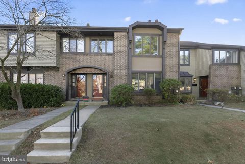 7 GARRISON PLACE NEWTOWN PA 18940