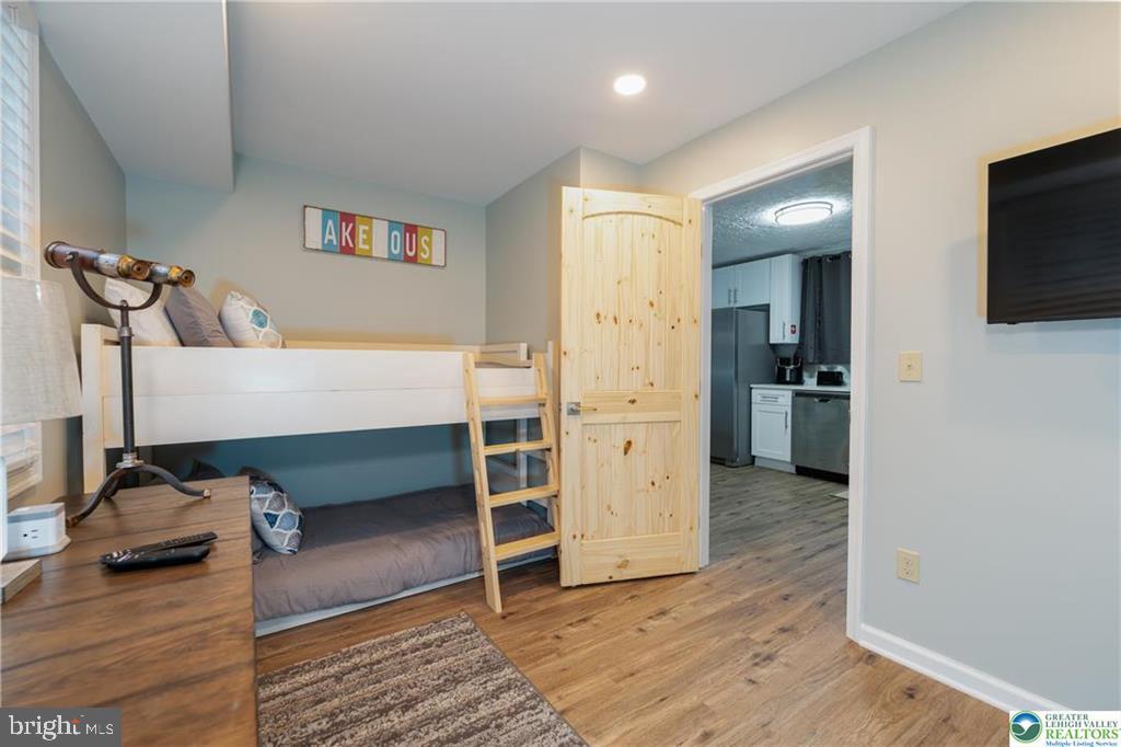 LAKE HARMONY - Residential