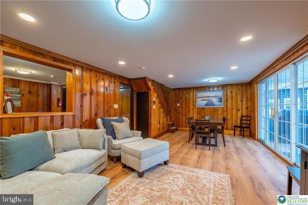 LAKE HARMONY - Residential