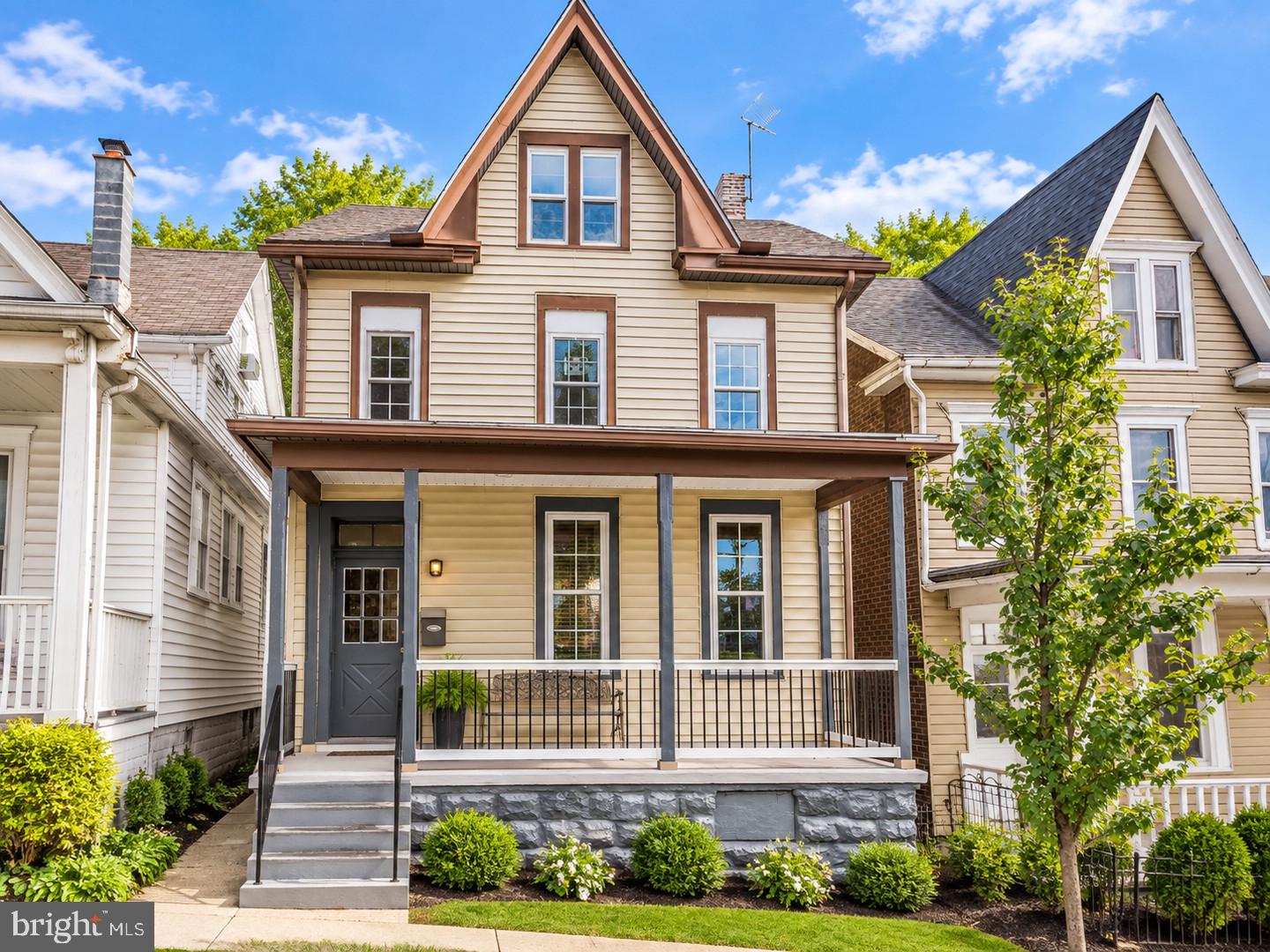 220 ELM STREET