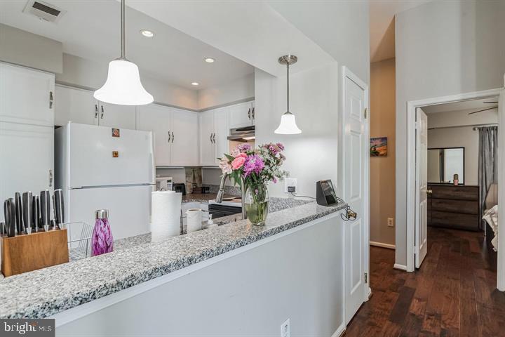 COURTBRIDGE - Residential Lease