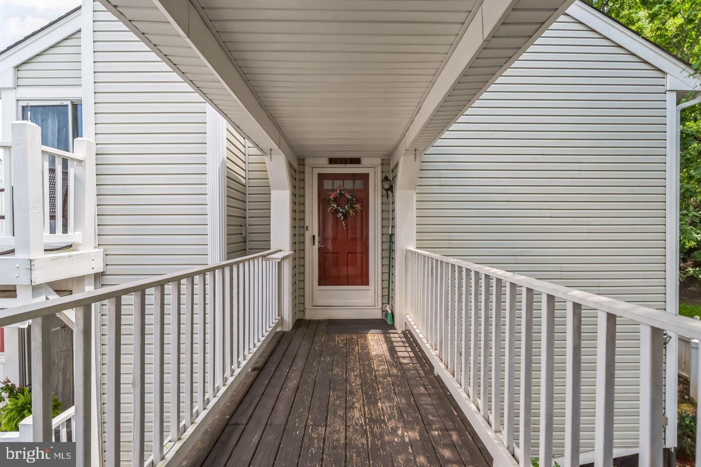 COURTBRIDGE - Residential Lease