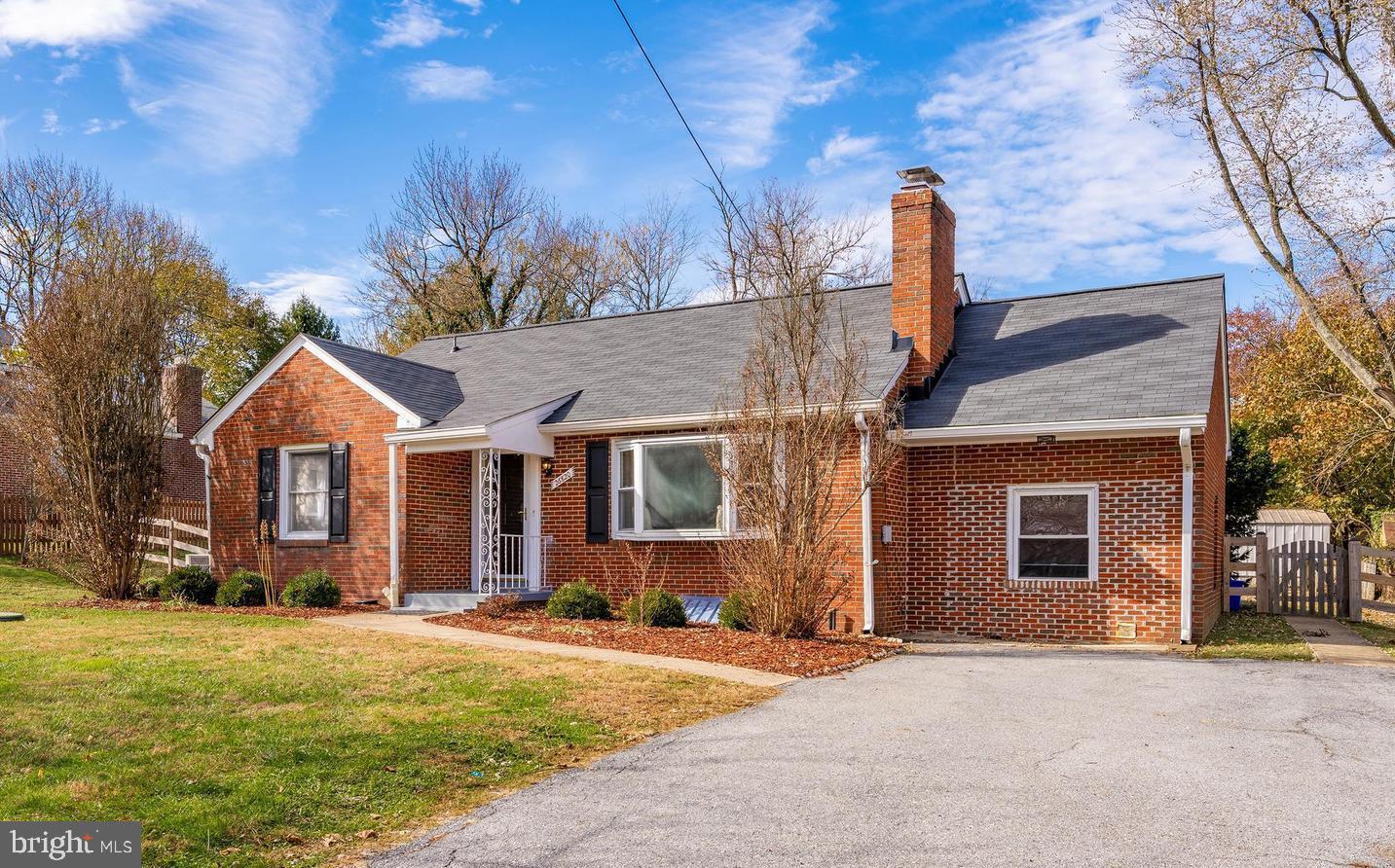 Good news ! HVAC is 6 months old, oil tank was removed.
Hardwood floors freshly refinished.
Do not miss a single house in Montgomery County for such a bargain
Owner is in the process of finish moving out, only 1 room is being used, not vacant.
Public Water and Central A/C. There is septic tank