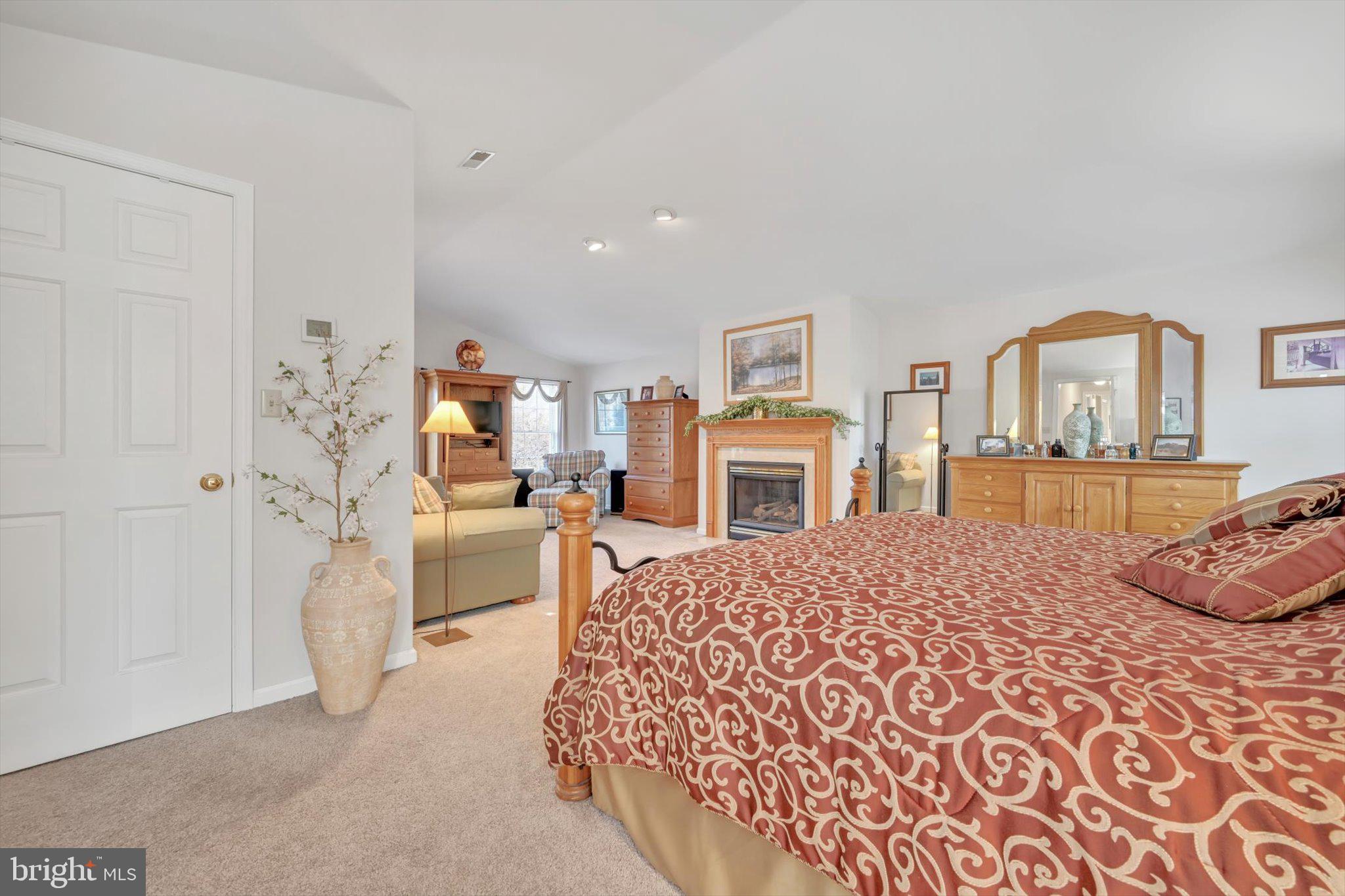 DEER RUN ESTATES - Residential