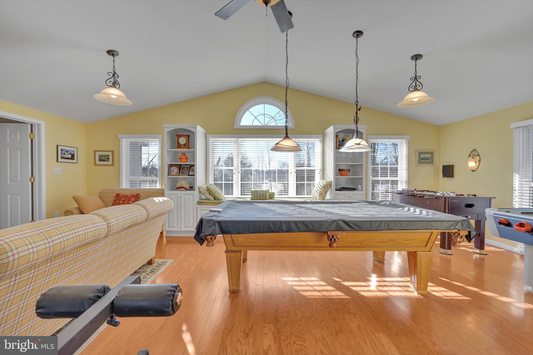 DEER RUN ESTATES - Residential