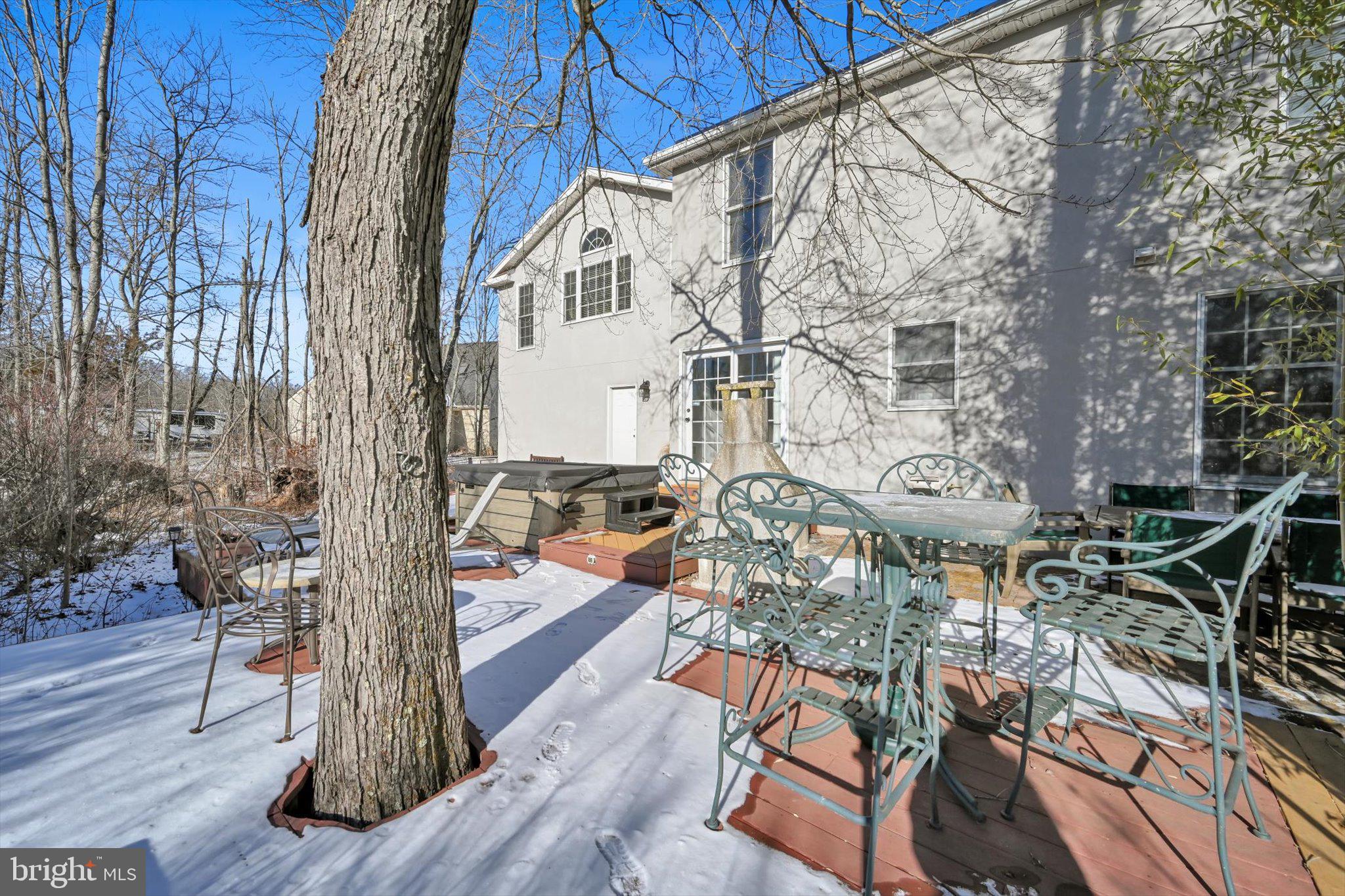 DEER RUN ESTATES - Residential